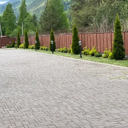 Villa Bambetli Tatariv